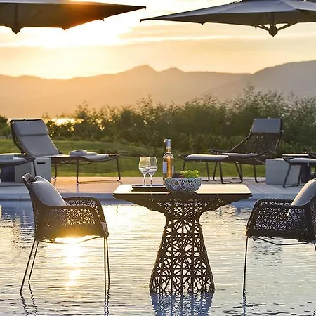 Peninsula Tropez Villa